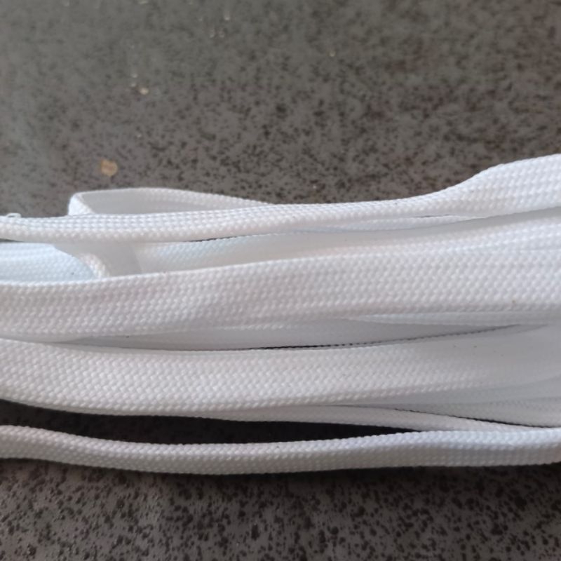 Tali Sepatu Milky White Polyster
