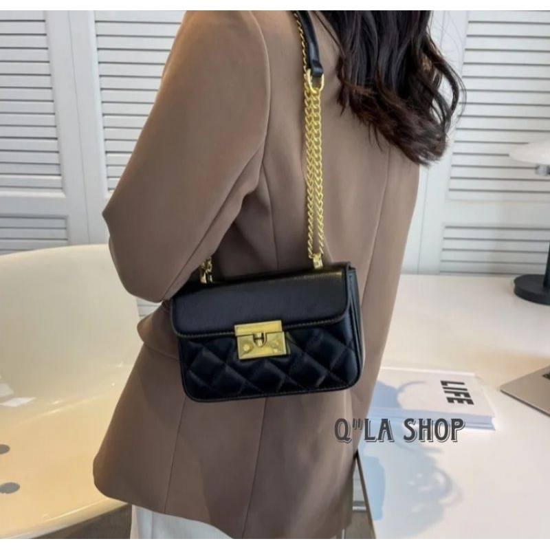 TAS SELEMPANG CEWEK,TAS WANITA METALLIC PUSHLOCK BAG,SLING BAG MINI TERBARU