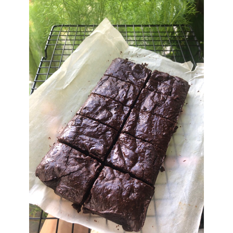 

GLUTEN-FREE OAT FLOUR BROWNIES