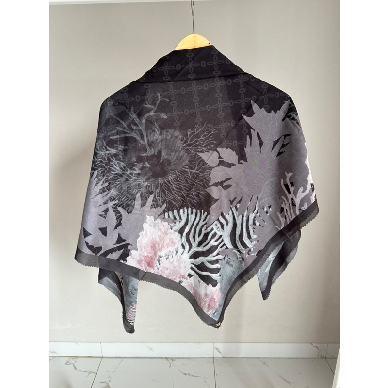 Preloved hijab Voal Hijabenka defect