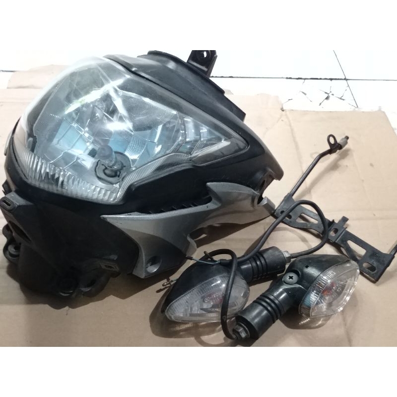 Headlamp lampu depan set CB150R OLD Original