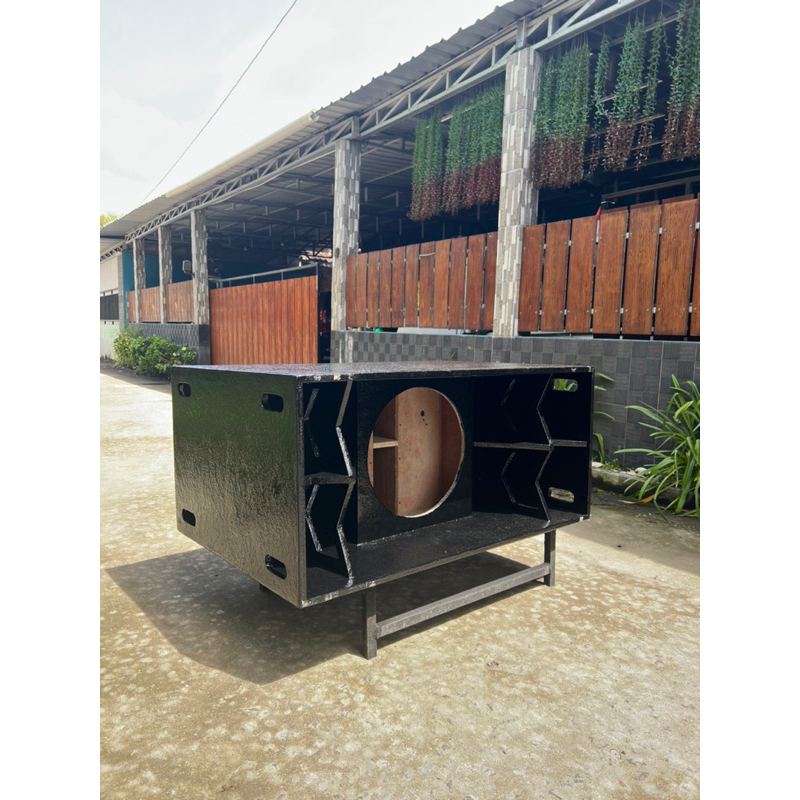 box speaker dragon 18 inch