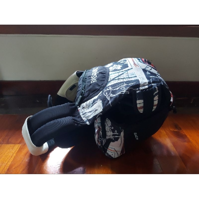 [booked] CocoLatte 8in1 Hipseat Carrier Jean-Michel Basquiat edition Baby Carrier
