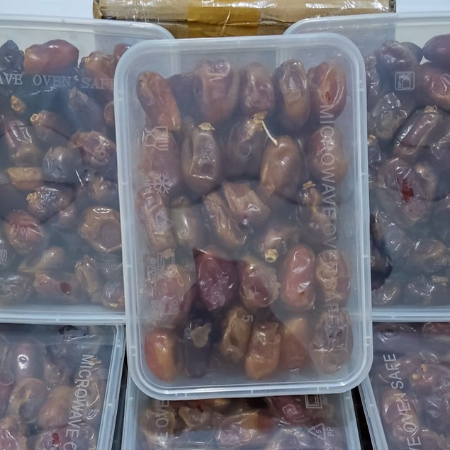 

KURMA KHALAS ELBARDAN DATES 500 GRAM