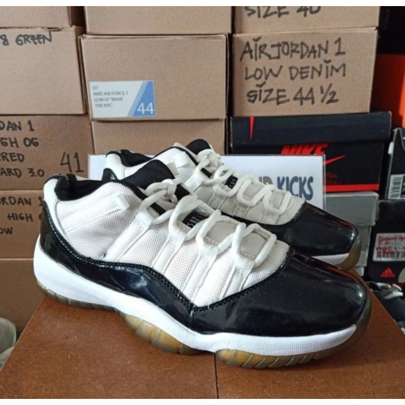 Sepatu Jordan 11 Concord - Size 42