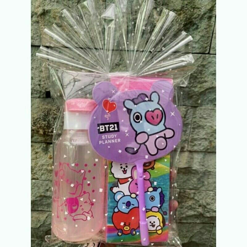 

SOUVENIR ULANG TAHUN ANAK / PAKET ULTAH TEMPAT PENSIL + BOTOL TAKUMA + KIPAS PULPEN