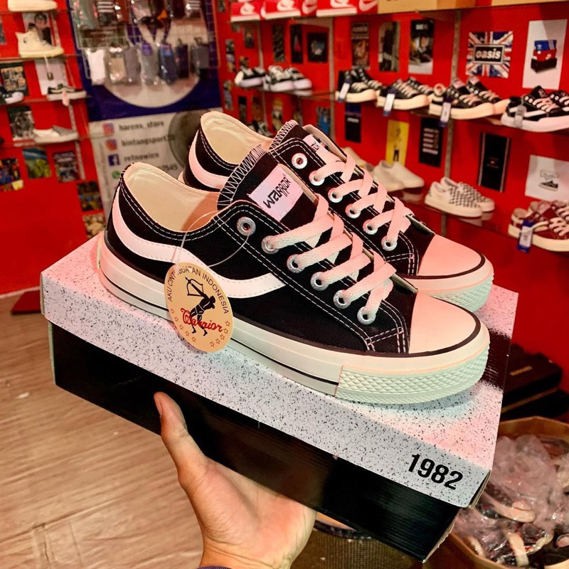 Sepatu Warrior Hector Original 100% BNIB