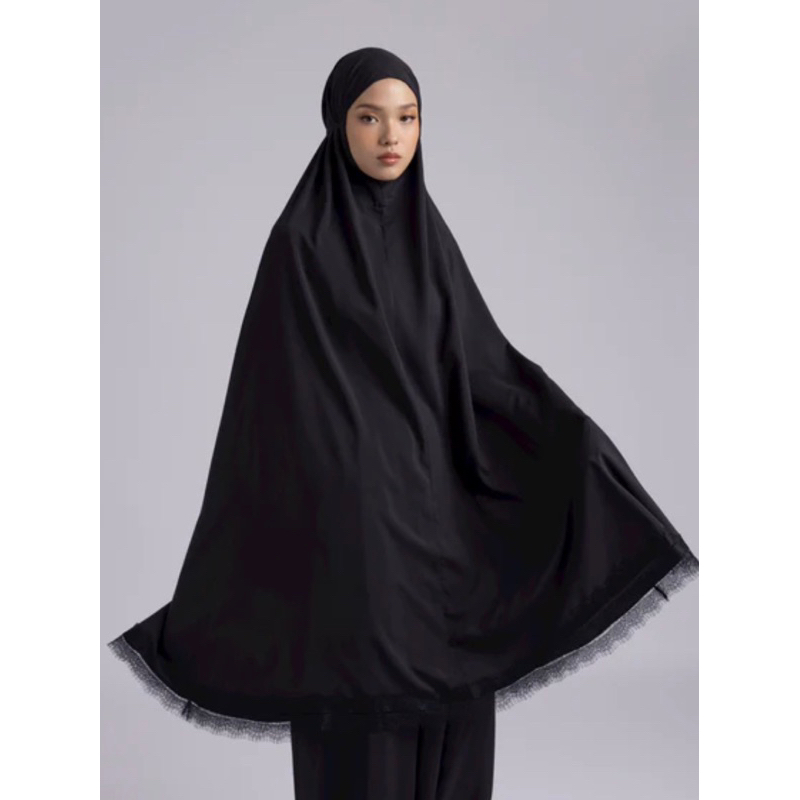 Mukena Travel Kamiidea (Travel Lace Prayer Set) Hitam