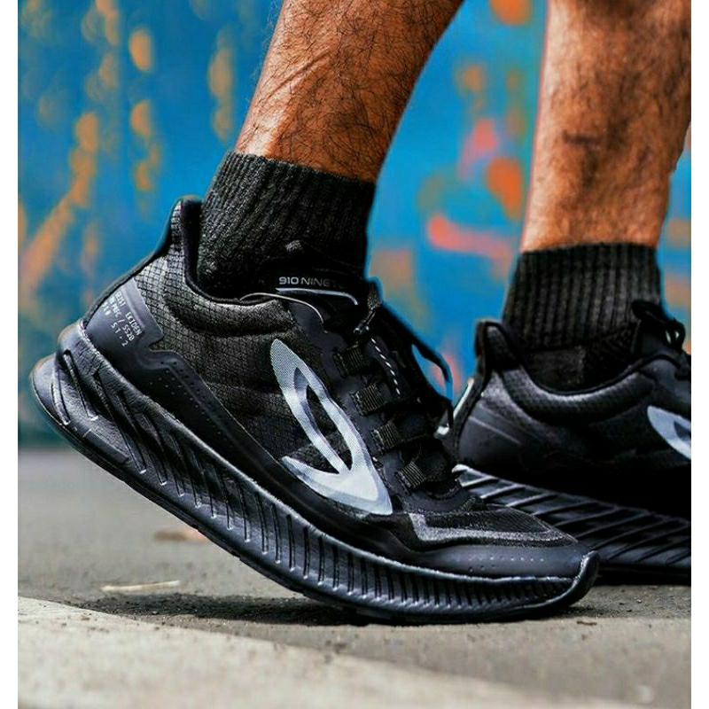 Sepatu 910 Nineten GEIST EKIDEN