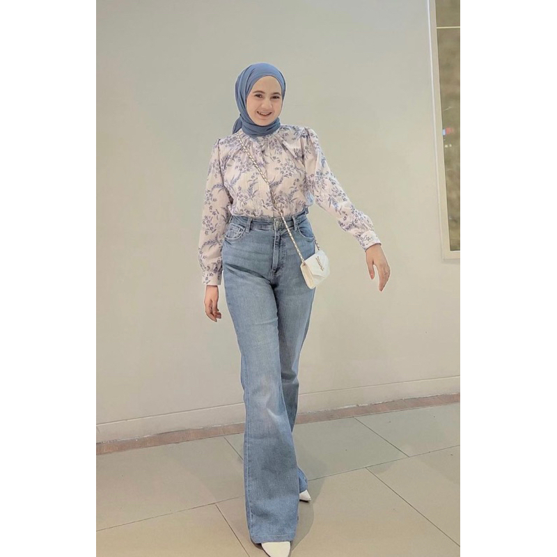 Ginela Blouse Dobby Crinkle Navy S-XXL