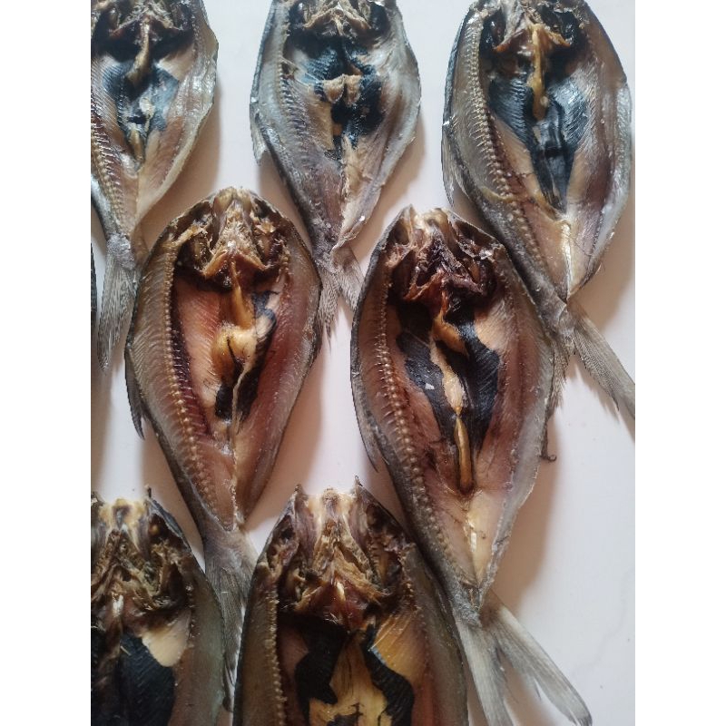 

ikan asin bandeng belah Tawar Total Fresh.