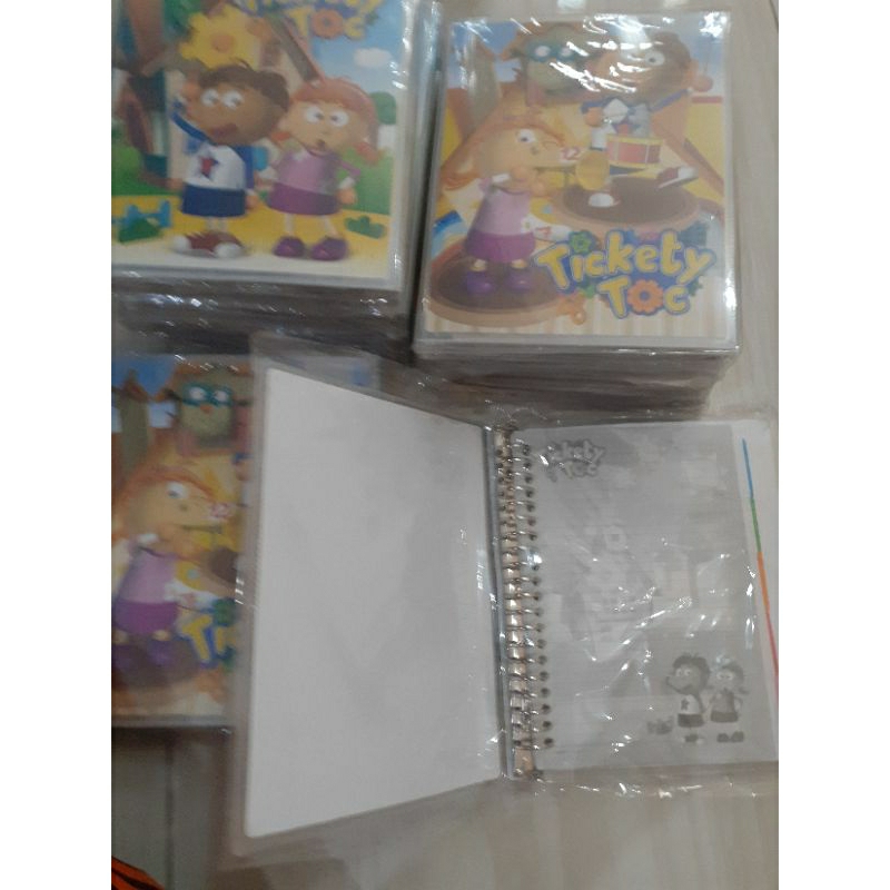 

Buku Binder A5 Karakter