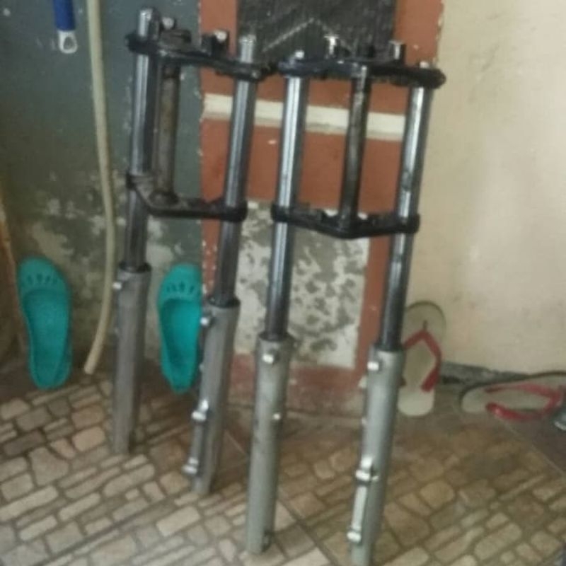 shock depan tiger 2000/ tiger lama