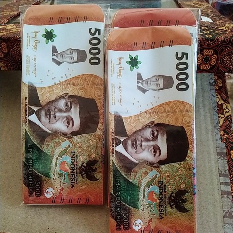 

angpau lebaran motif uang