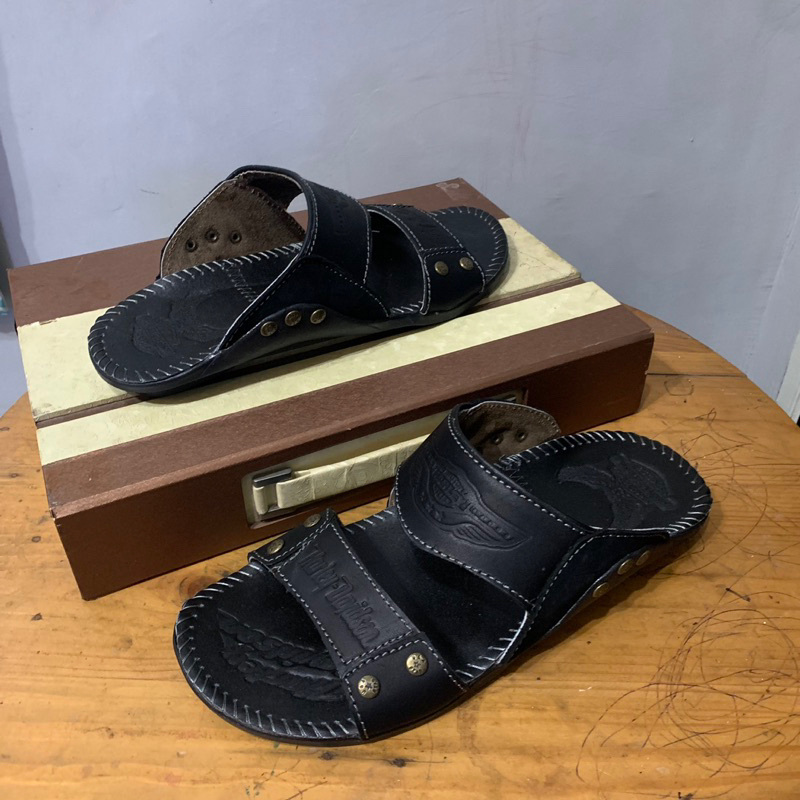 Sandal pria bahan kulit asli model ban dua