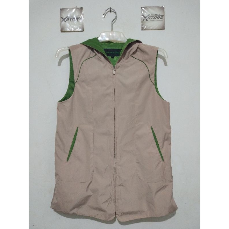 Vest Rompi High Waterproof Outdor Senam Gowes Branded PL Thrift Preloved