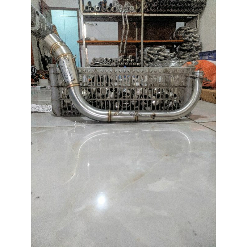 LEHER PIPA KNALPOT BENDING VARIO 125 VARIO 150 INLET 50MM