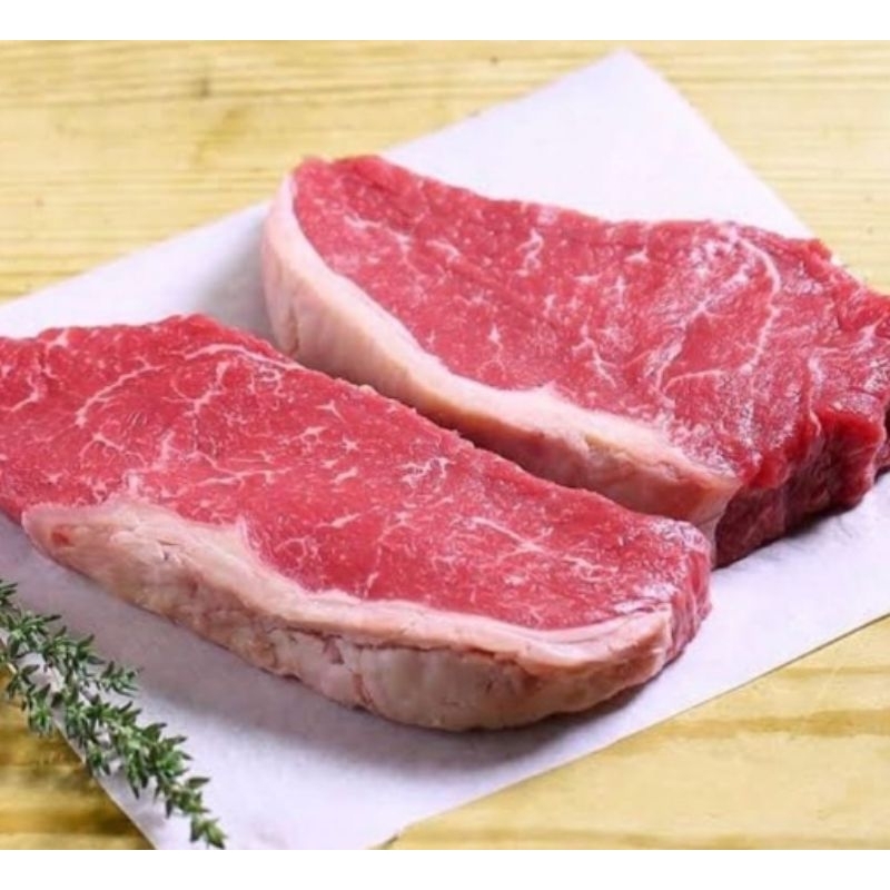 

Daging Sapi Beef Steak Sirloin 500gr / STRIPLOIN AUS GRADE A