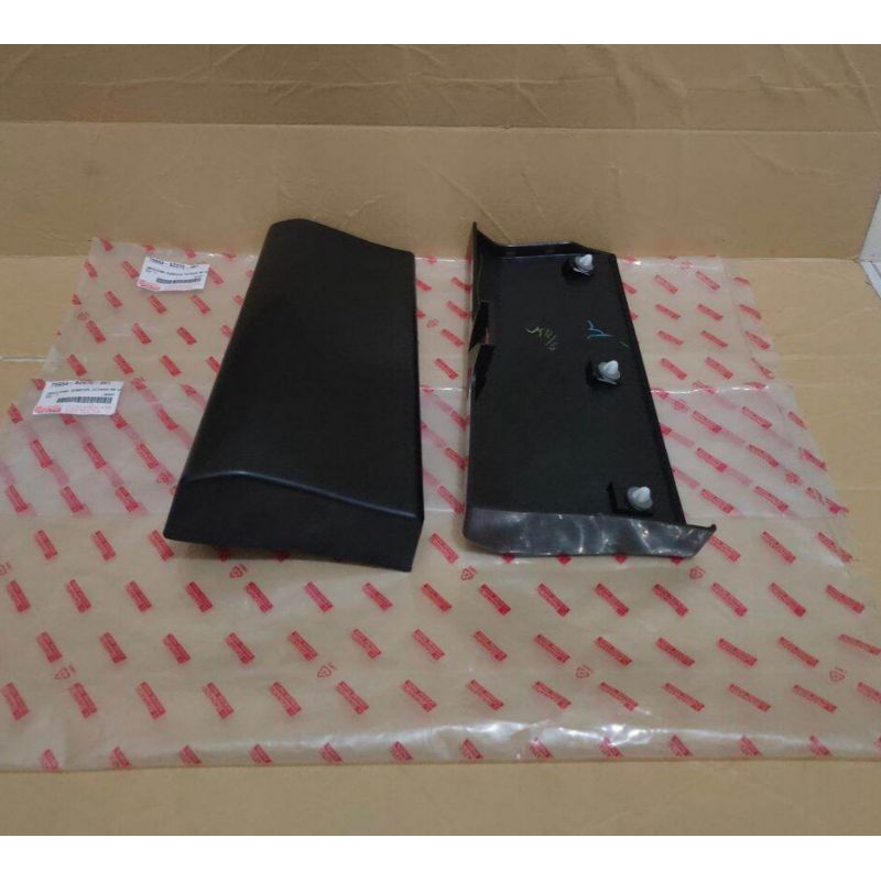 moulding quarter belakang kanan luxio original