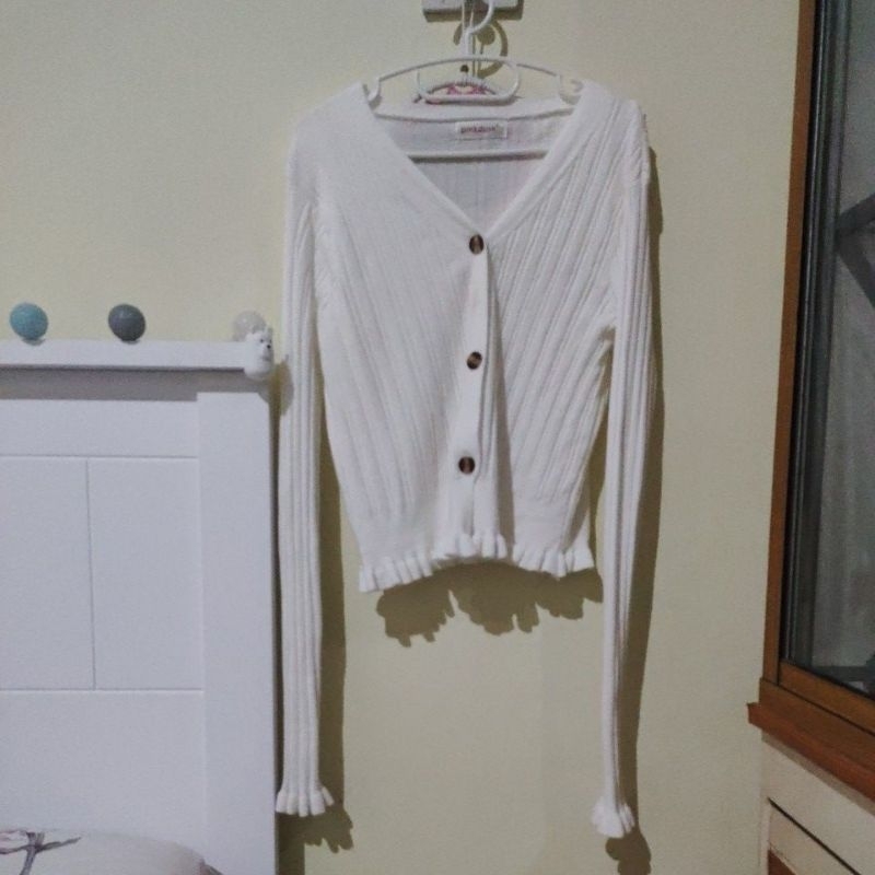 Cardigan putih Pinkdose