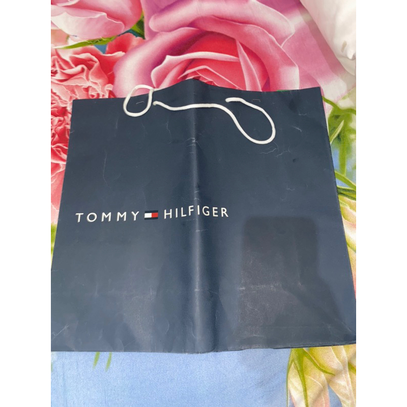 

Paper Bag Tommy Hilfiger Origanl Store 100%