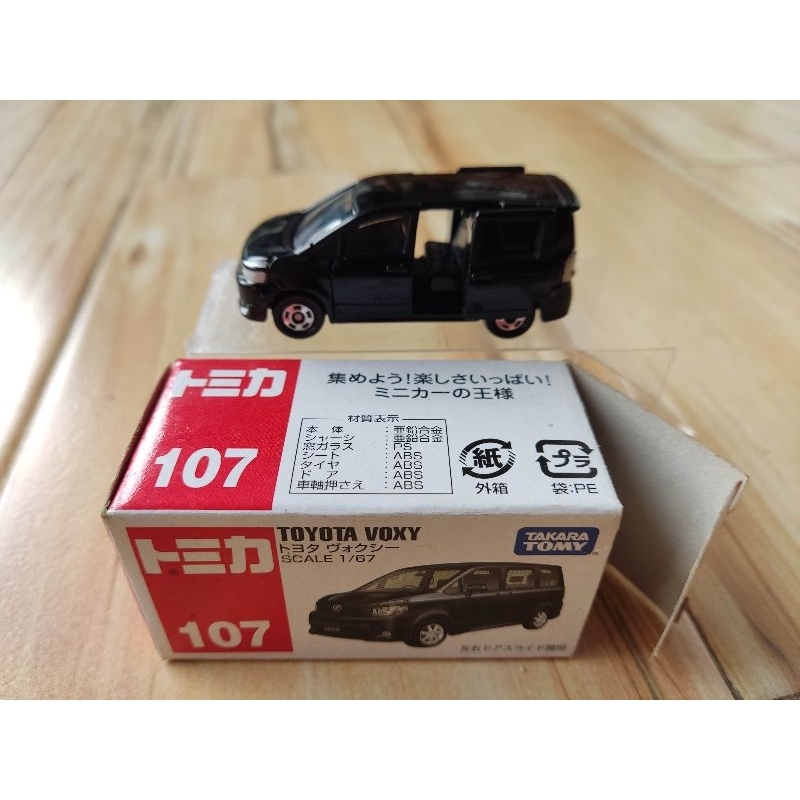 tomica toyota voxy no 107 takara tomy diecast replika mobil jepang