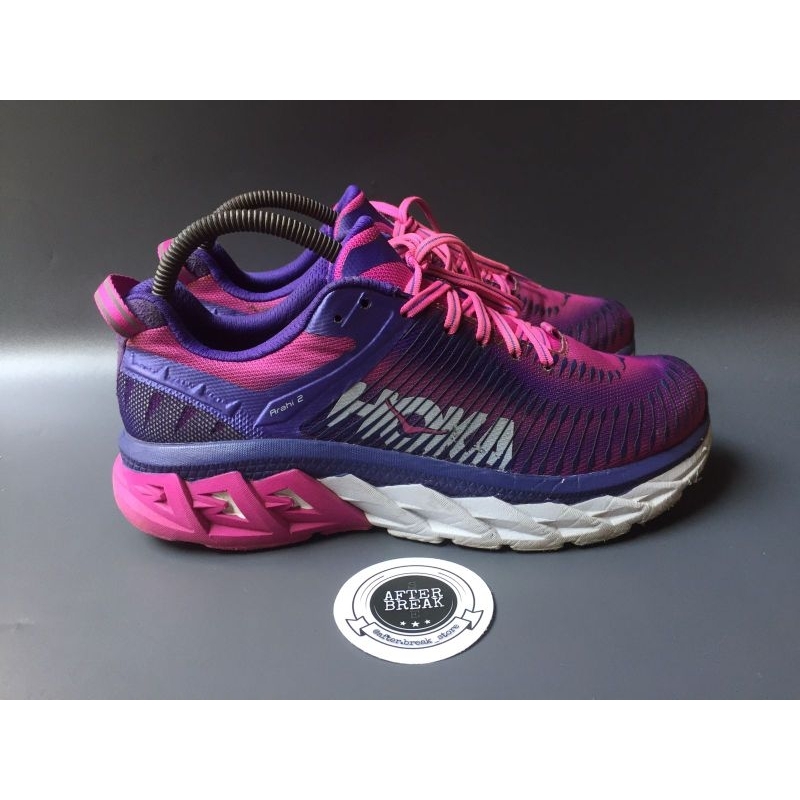 Hoka One One Arahi 2