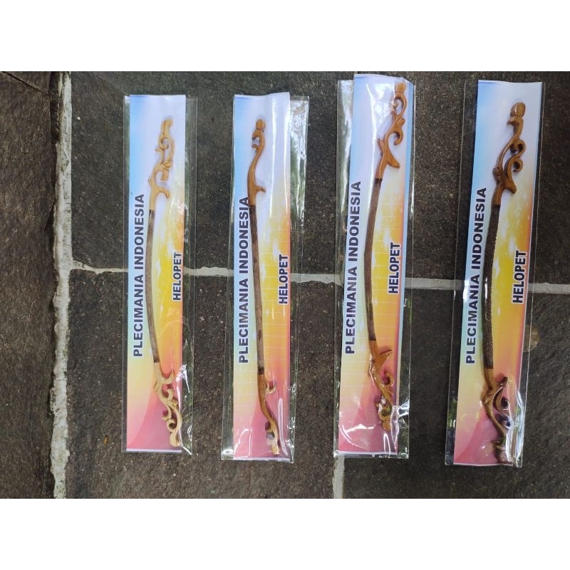 Tangkringan Pleci Helopet