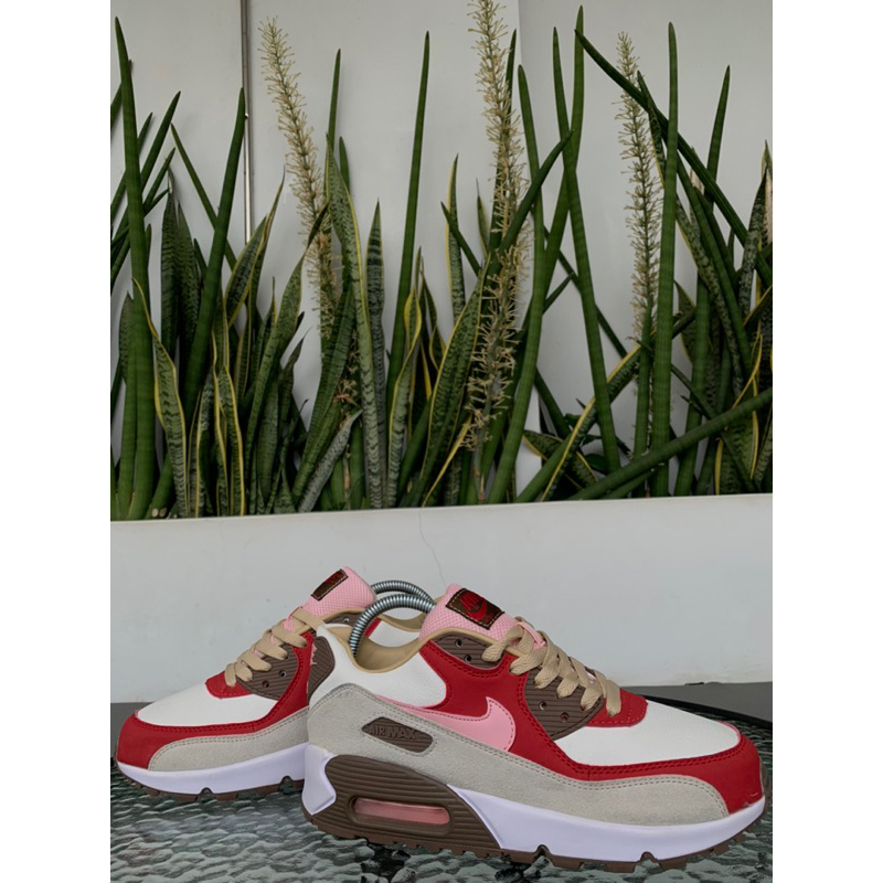 Air Max 90 RNG "Bacon" White/Red/Pink Sail/Straw/Medium Brown/Sheen 40/25