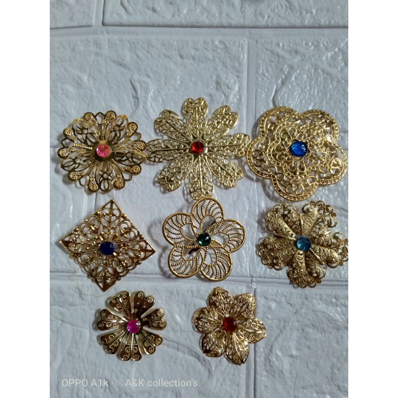 Bros selendang dan kebaya