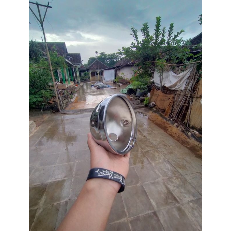 Batok lampu L2g crome set Daymaker 16 LED