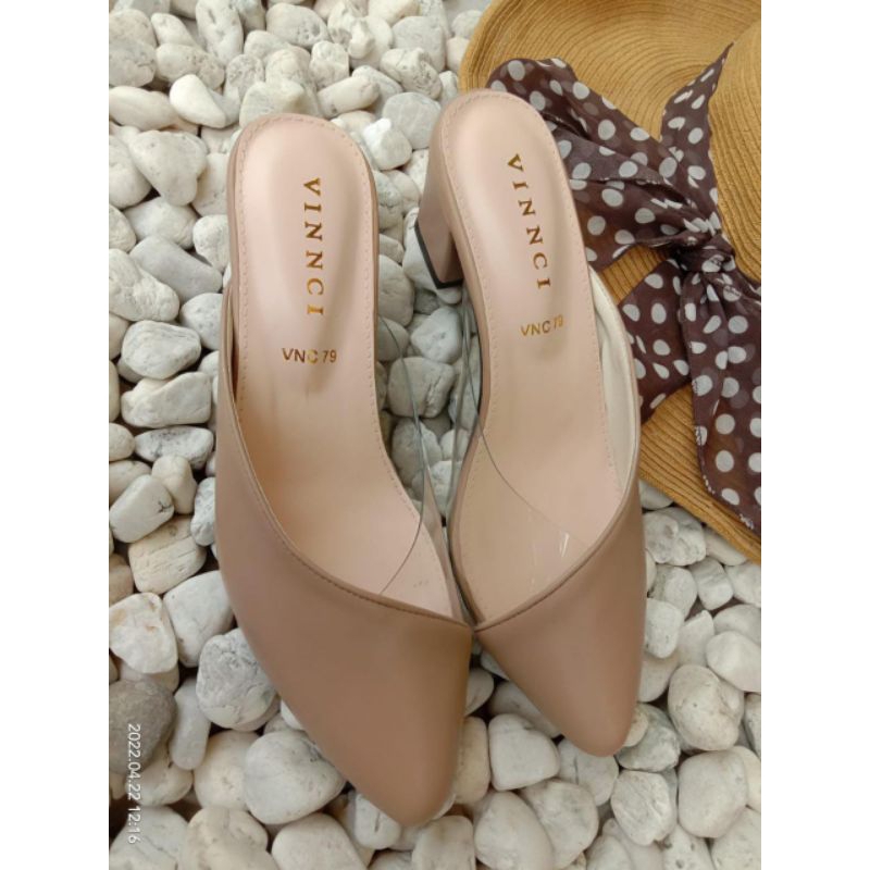 Heels wanita#Heels Vinnci Kombinasi