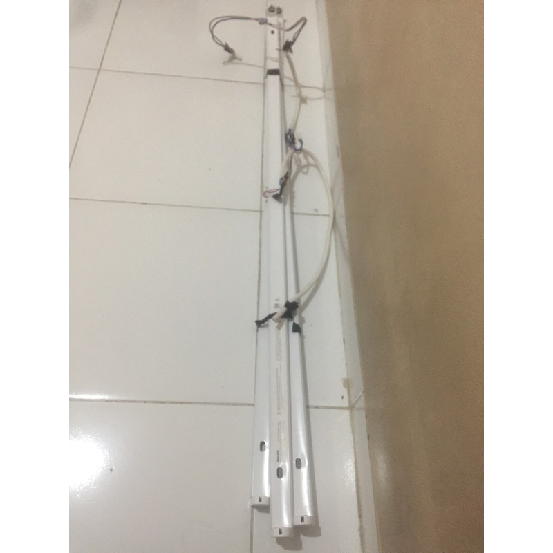 tting T5 / sarang lampu T5 /rumahan lampu philips T5