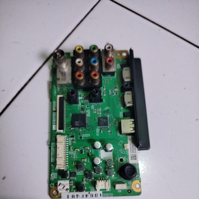 MB Sharp LC32le2651TT