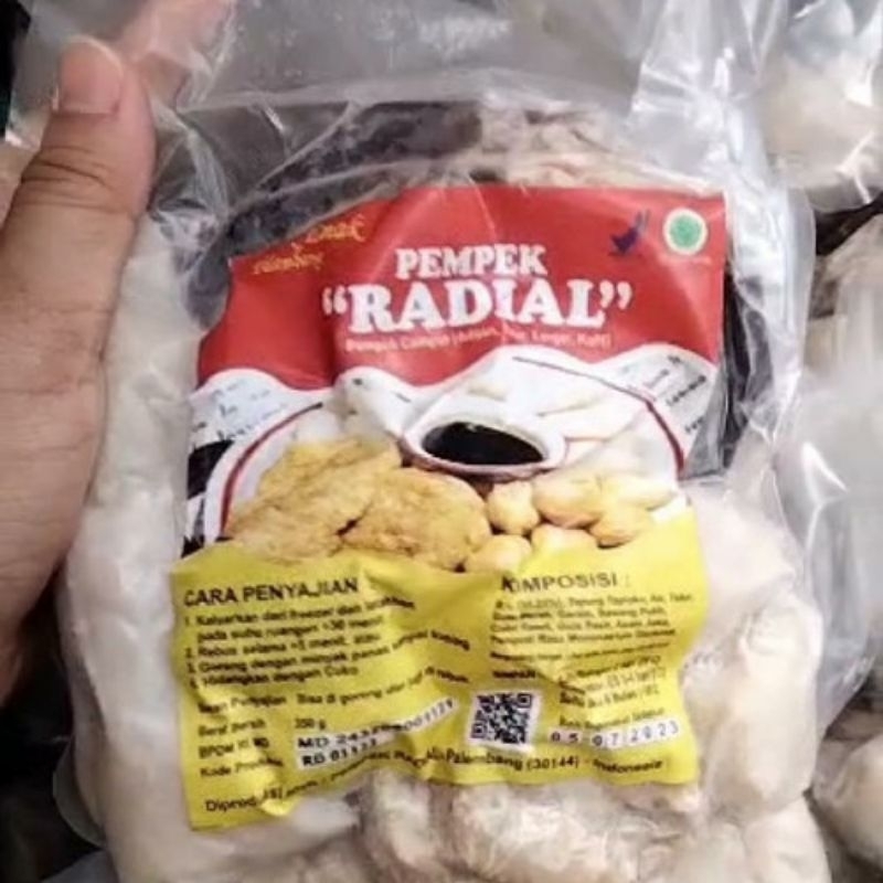 

PEMPEK ISI 15 PCS n CUKO MEREK "RADIAL" ASLI PALEMBANG DIKIRIM LANGSUNG DARI PALEMBANG || PRODUK SESUAI FOTO || PEMPEK CAMPURAN LENJER, ADAAN/BULAT, KULIT, TELUR