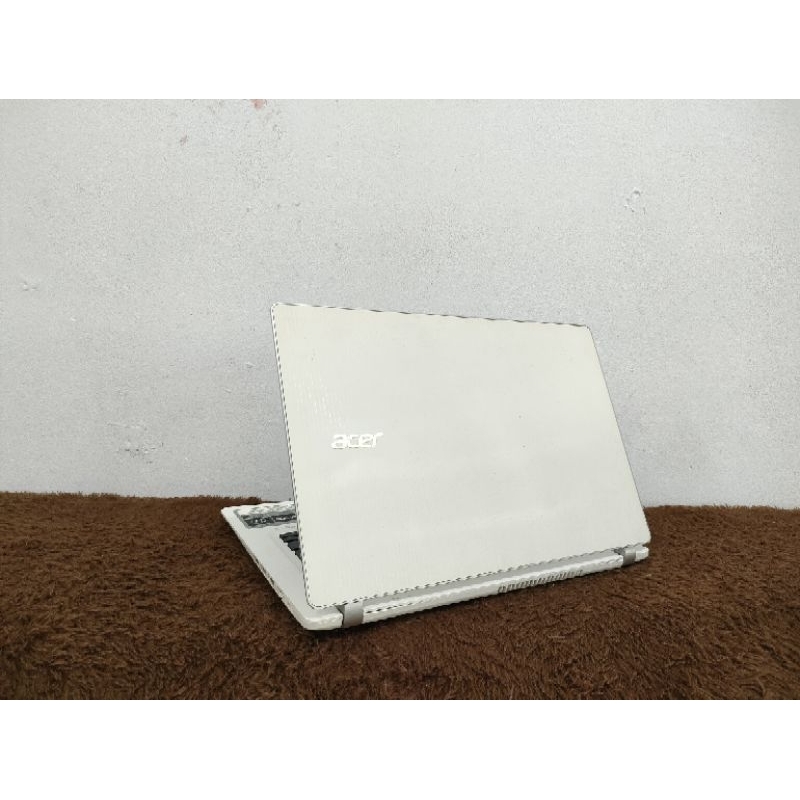 laptop Acer v3-371 core i5 cakep