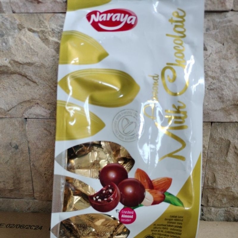 NARAYA CHOCOLATE 300 GRAM