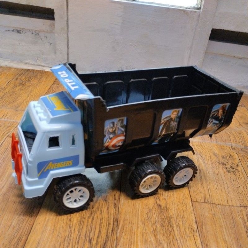 MAINAN TRUK TRONTON PASIR TTP 02//KK 18