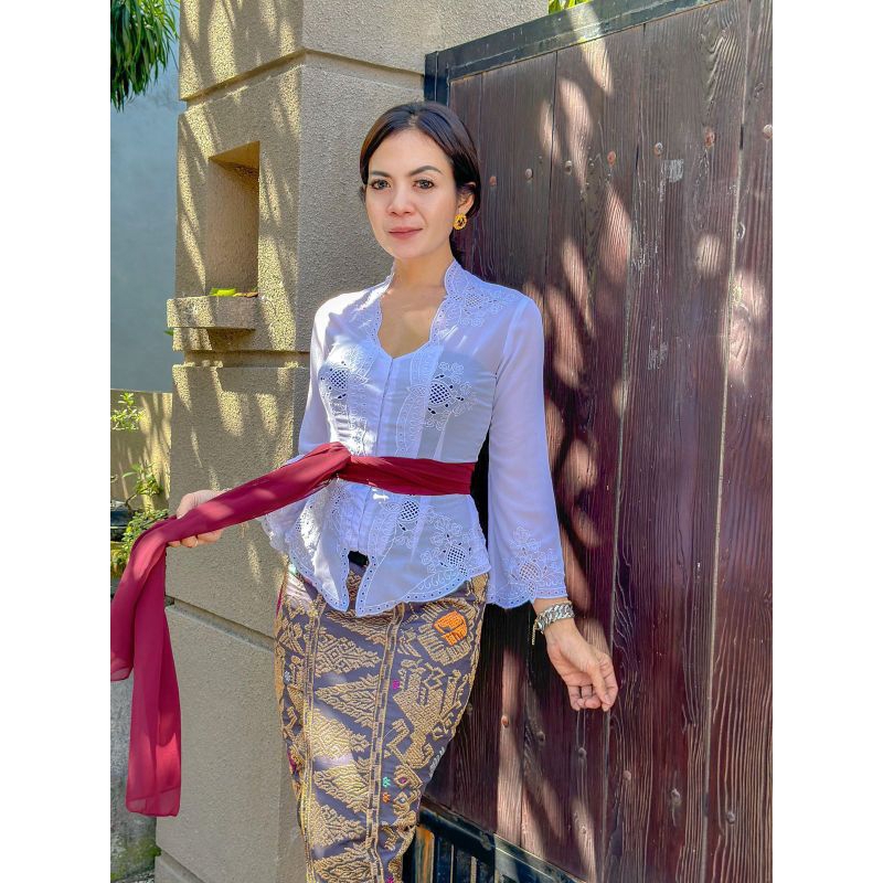 Kebaya bali jadi bordir sutra creff kerawang premium | kebaya bordir bali | kebaya bordir sakura