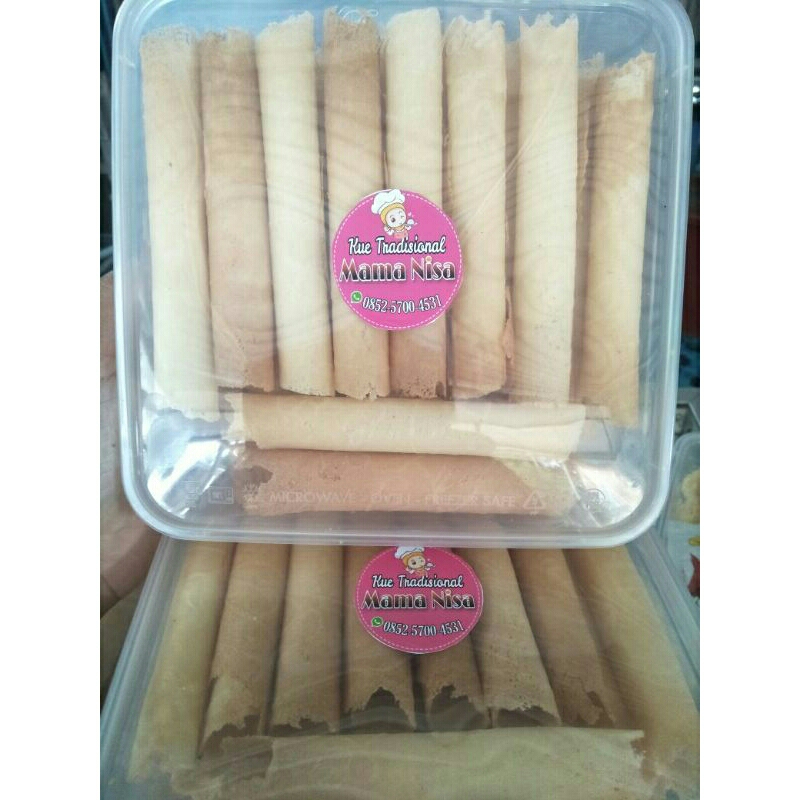 

Kue Semprong gulungan besar