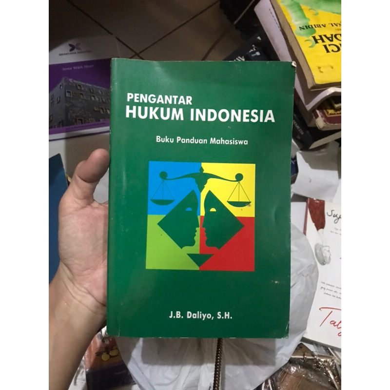 Buku Pengantar ilmu Hukum Hijau - J.B. Daliyo, S.H