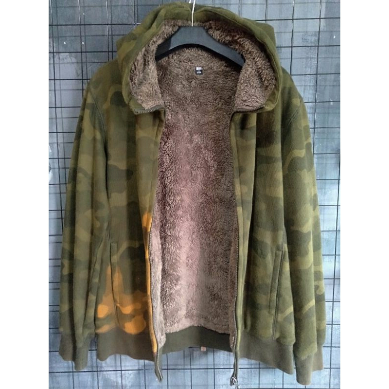 Uniqlo Sherpa camo