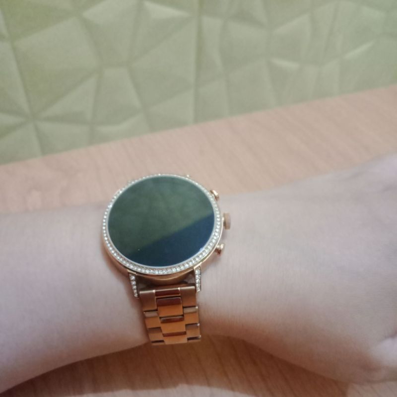 FOSSIL smartwatch  GEN 4 PRELOVED