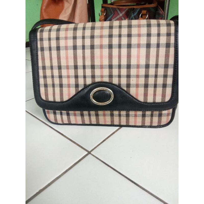 sling bag/ shoulder bag original daks