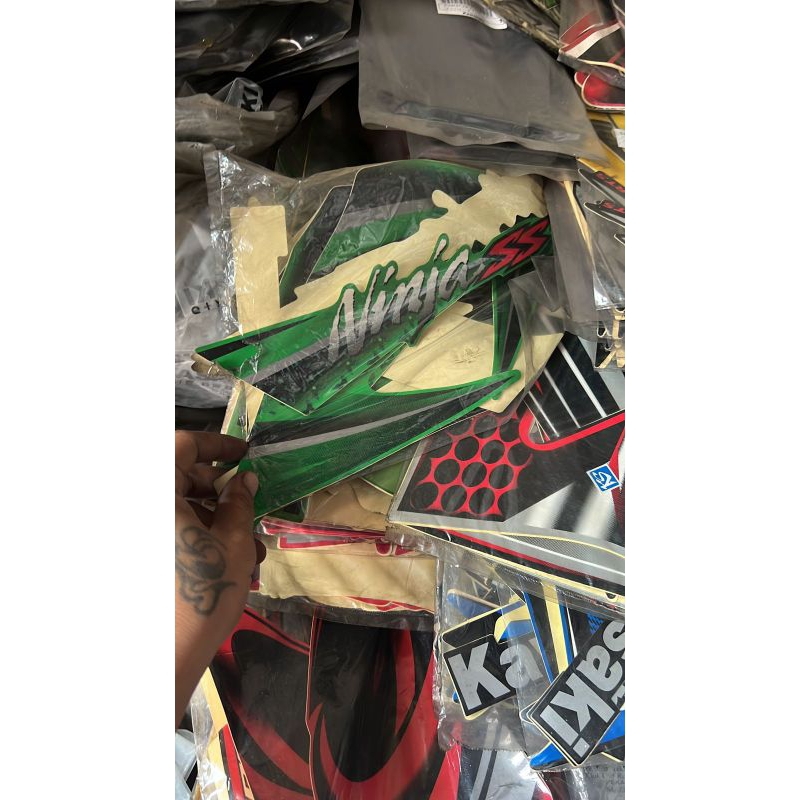 STRIPING NINJA SS HIJAU 2012