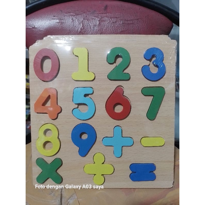 Mainan edukasi anak puzzle kayu knop