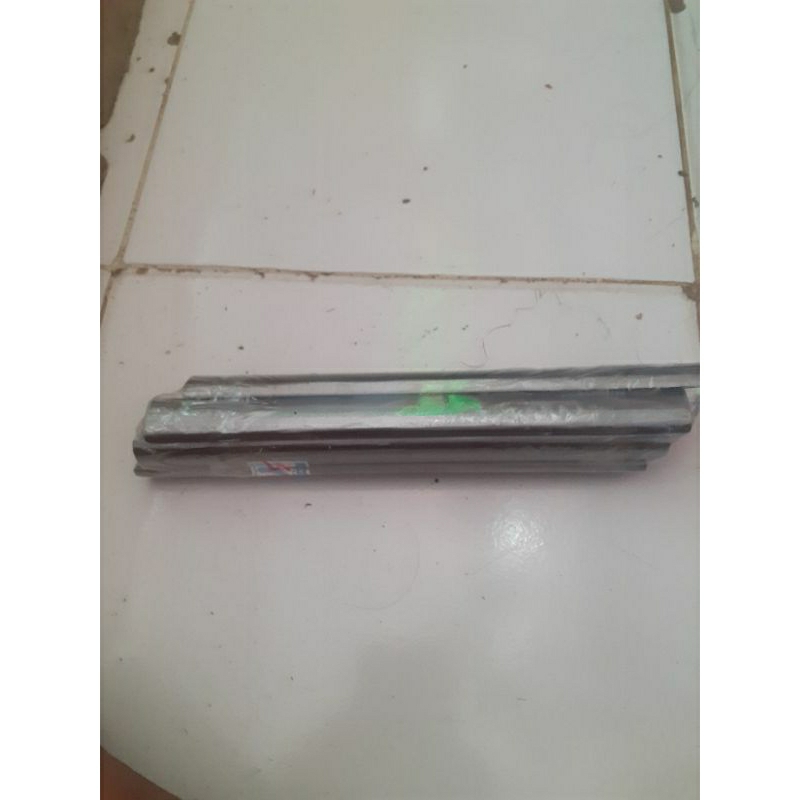 pressplate/jepit/gapit ayakan pabrik gilingan beras N70/ichi 70(BAJA)ST 55 bulat