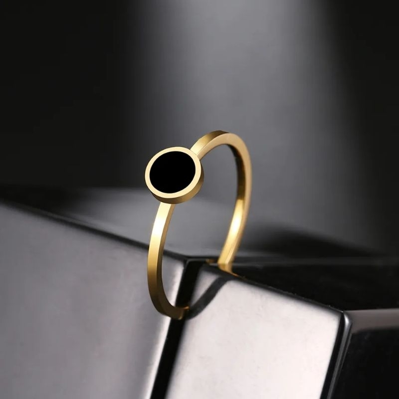 cincin titanium model liontin hitam