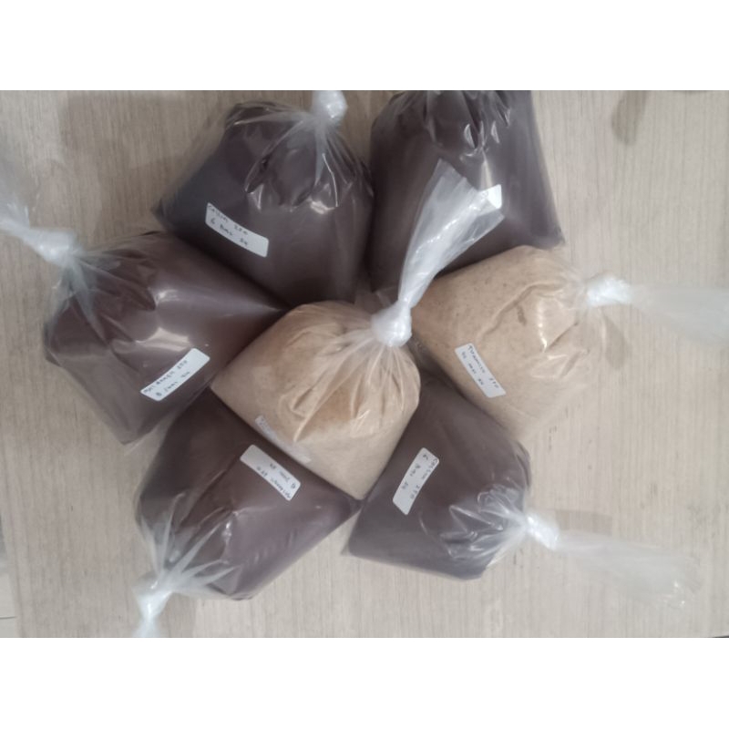 

ANEKA SELAI 250GR