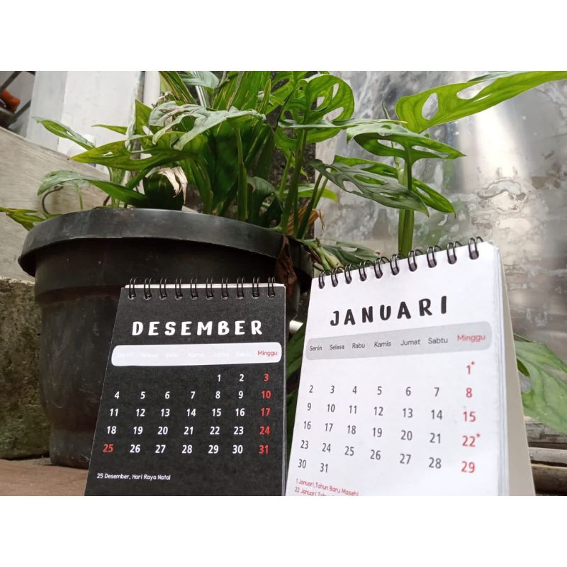 

KALENDER MEJA MINI/KALENDER MEJA 2023